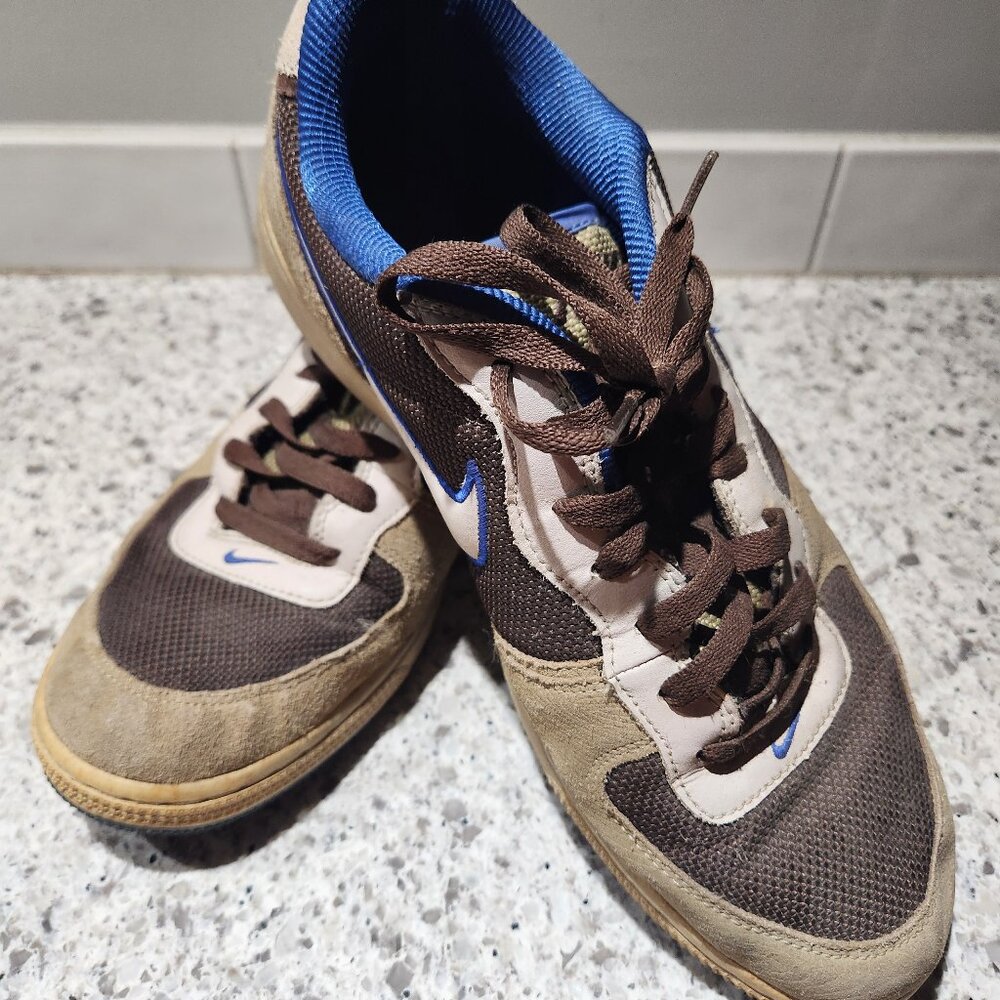 Men's vintage Nike size 12